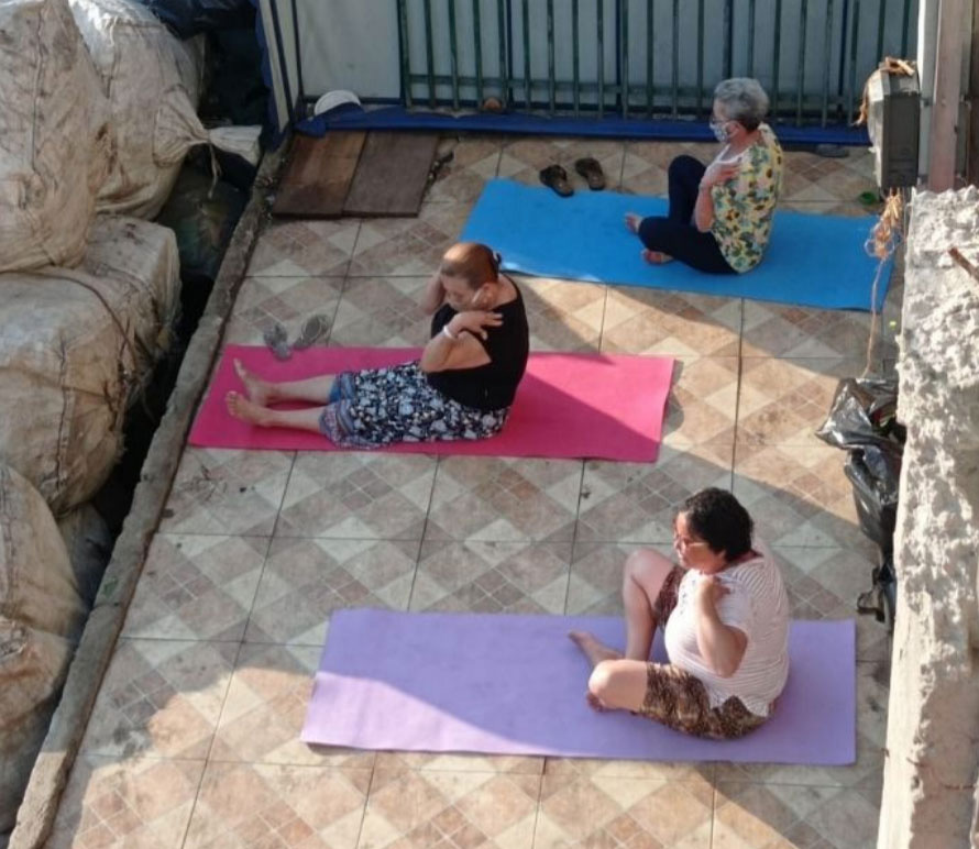 Yoga para a comunidade